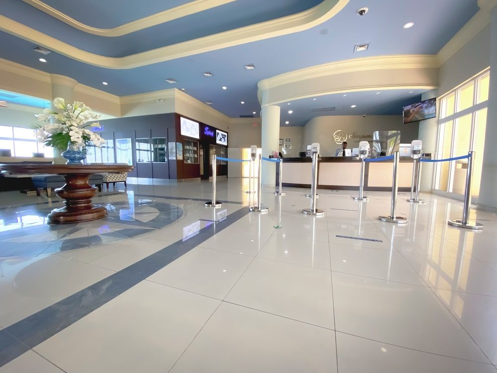 Simpson Bay Resort, Marina & Spa 2