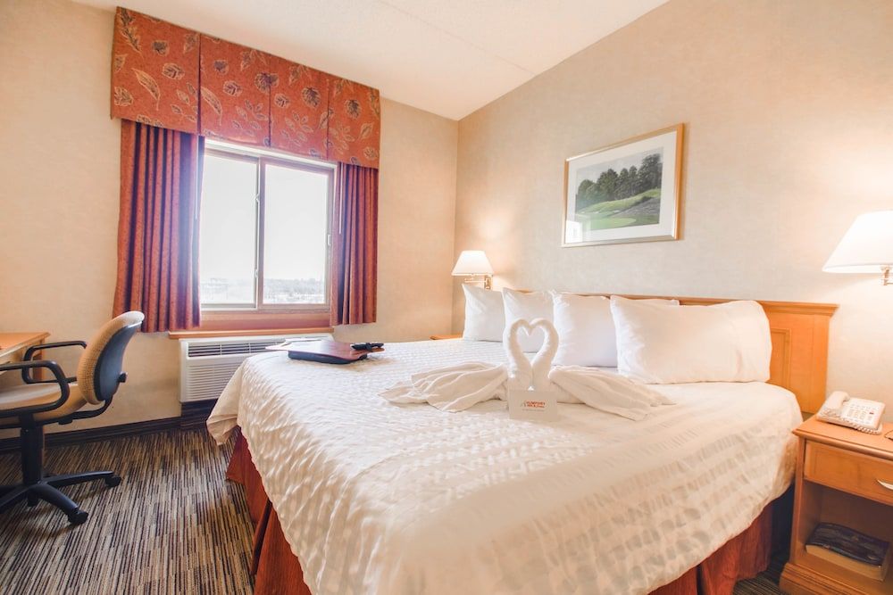 Humphry Inn & Suites 3