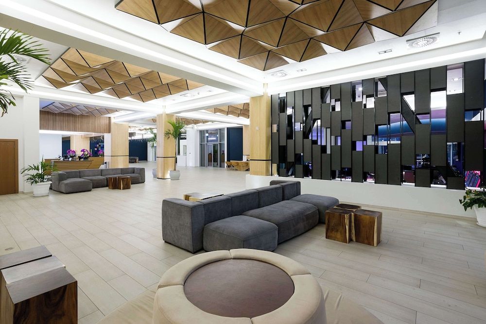 Sonesta Maho Beach All Inclusive Resort Casino & Spa 2