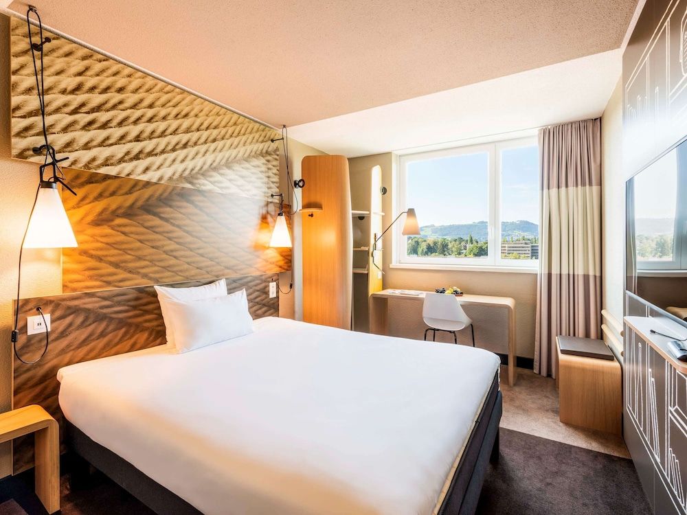 ibis Zurich City West 3