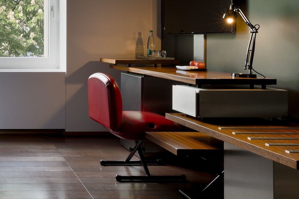 The Hotel Luzern, Autograph Collection 3