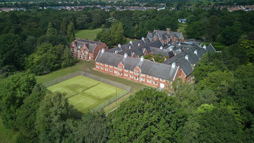 DoubleTree by Hilton St. Anne's Manor 4 estrellas en Wokingham