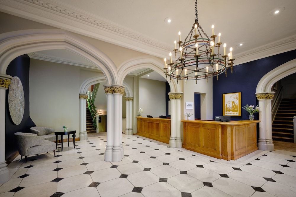 Delta Hotels by Marriott Breadsall Priory Country Club 3