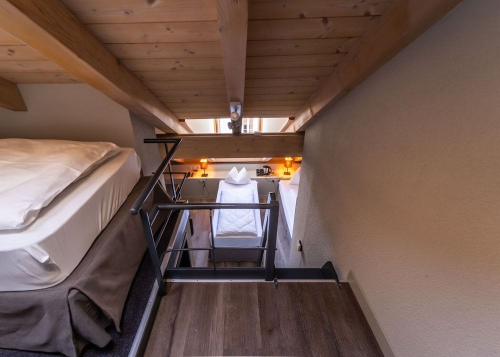 The Guesthouse by the Hey Hotel 3