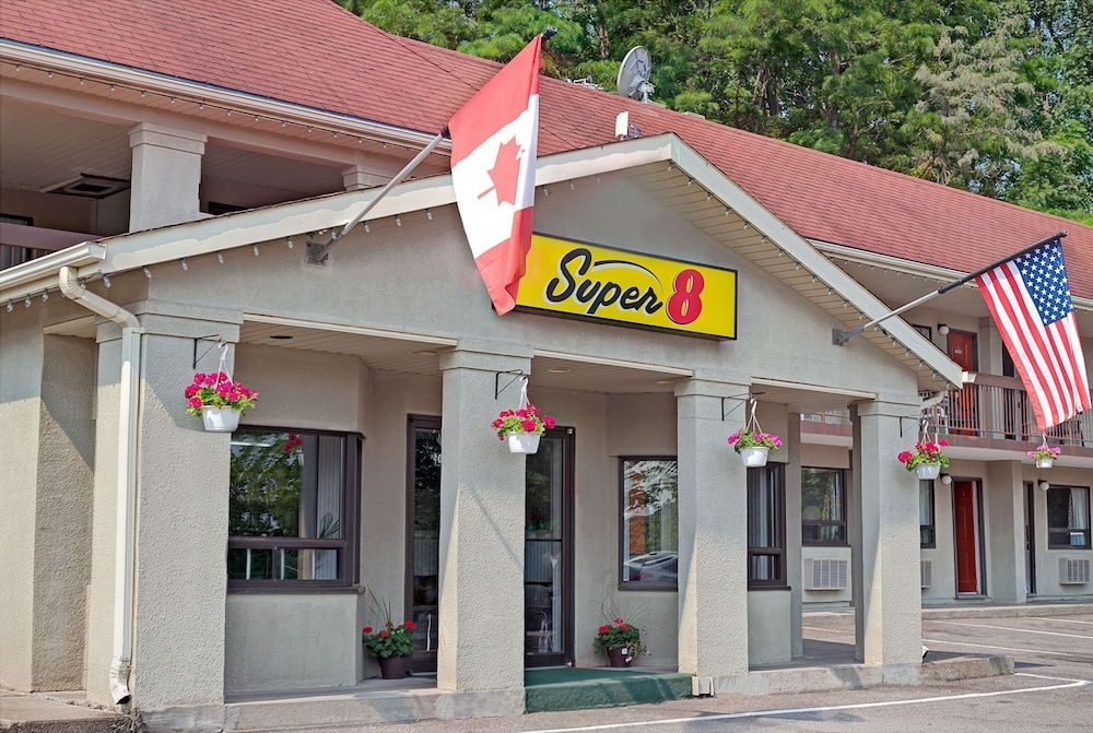 Super 8 by Wyndham Niagara Falls North 1 estrelas em Niagara Falls