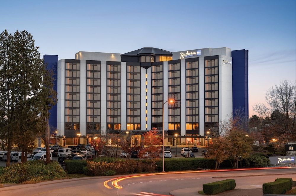 Radisson Blu Vancouver Airport Hotel & Marina 4 estrellas en Richmond