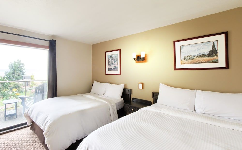 Kingfisher Pacific Resort and Spa 3