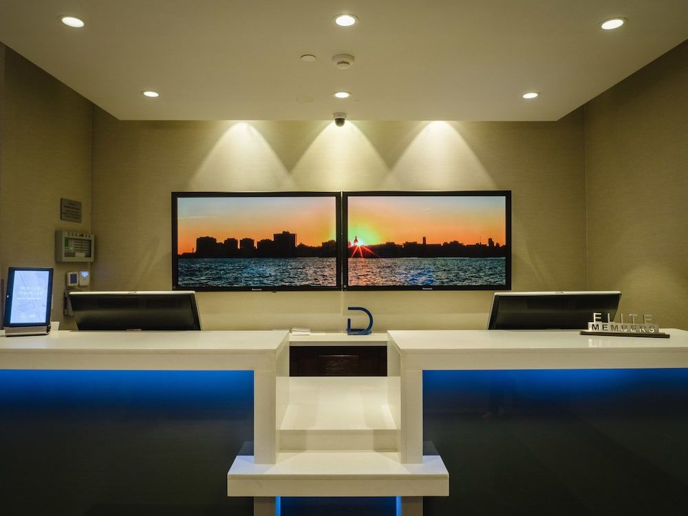 Delta Hotels by Marriott Kingston Waterfront 2