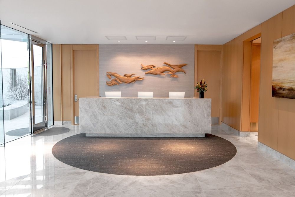 Inn at Laurel Point 2