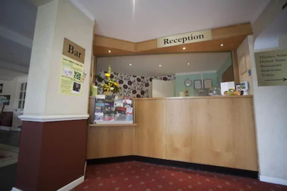 Shillingford Bridge Hotel 2