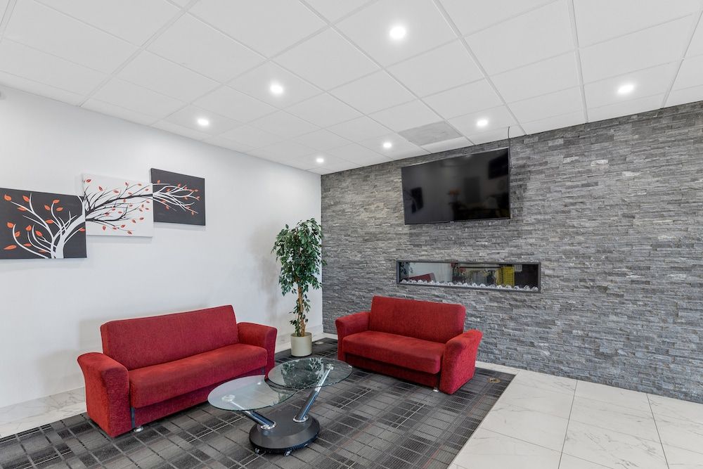 Emerald Hotel & Suites 3