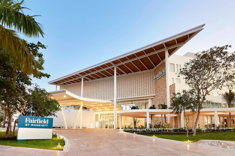 Fairfield Inn & Suites By Marriott Cancun Airport 4 estrellas en Cancún