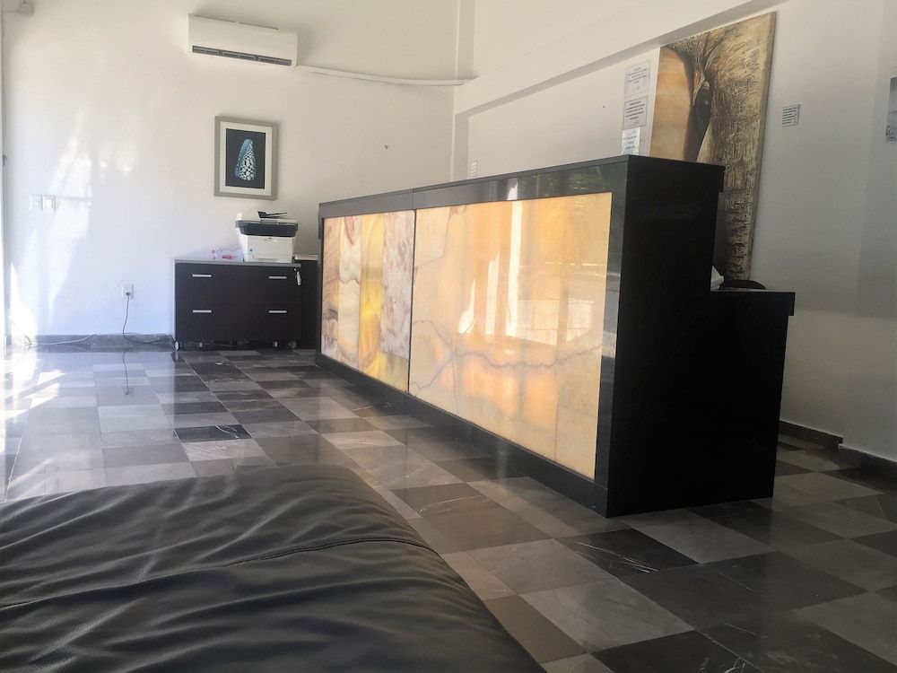 Coral Blue Beach Condo 3