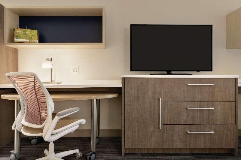 Home2 Suites By Hilton Chicago River North 1