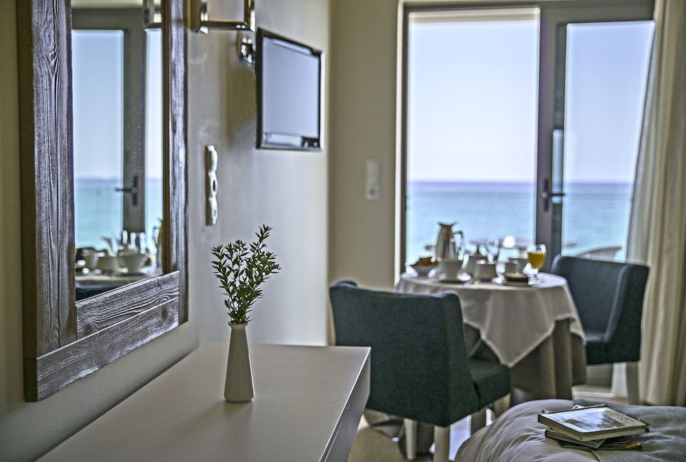 Swell Boutique Hotel 2