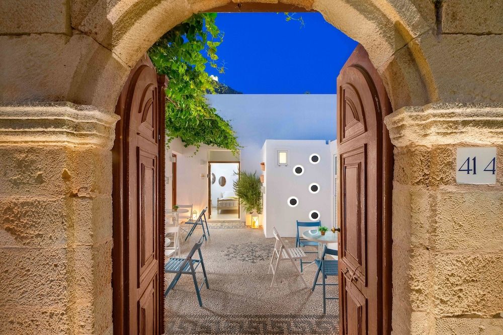 Lindos Citrin Suites 1