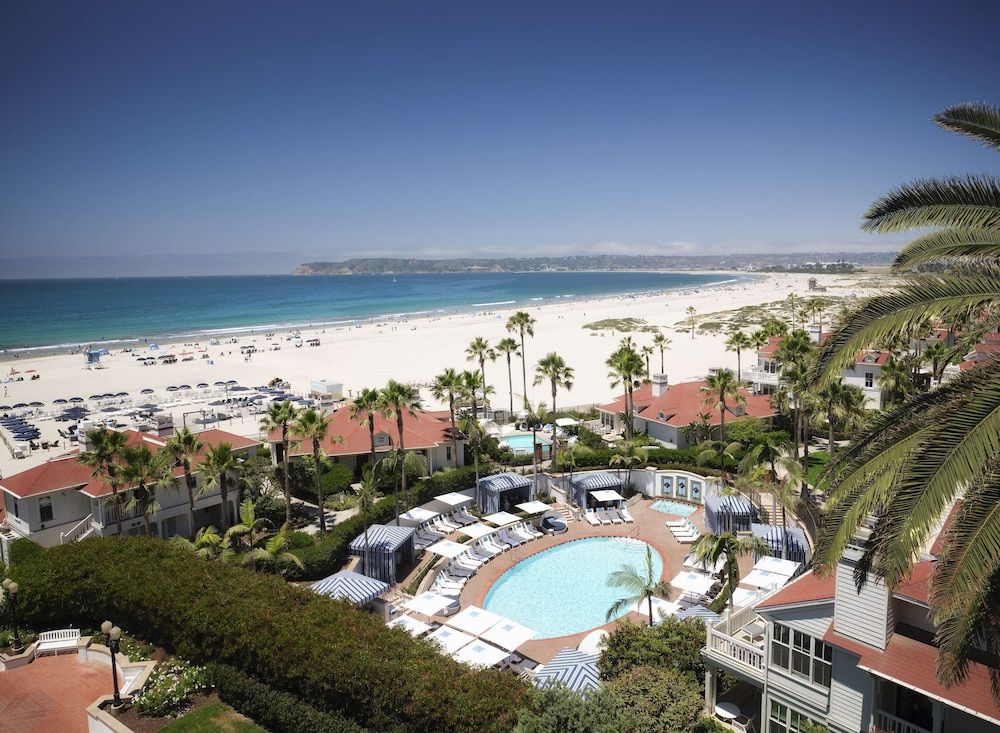 Beach Village at The Del, LXR Hotels & Resorts 1