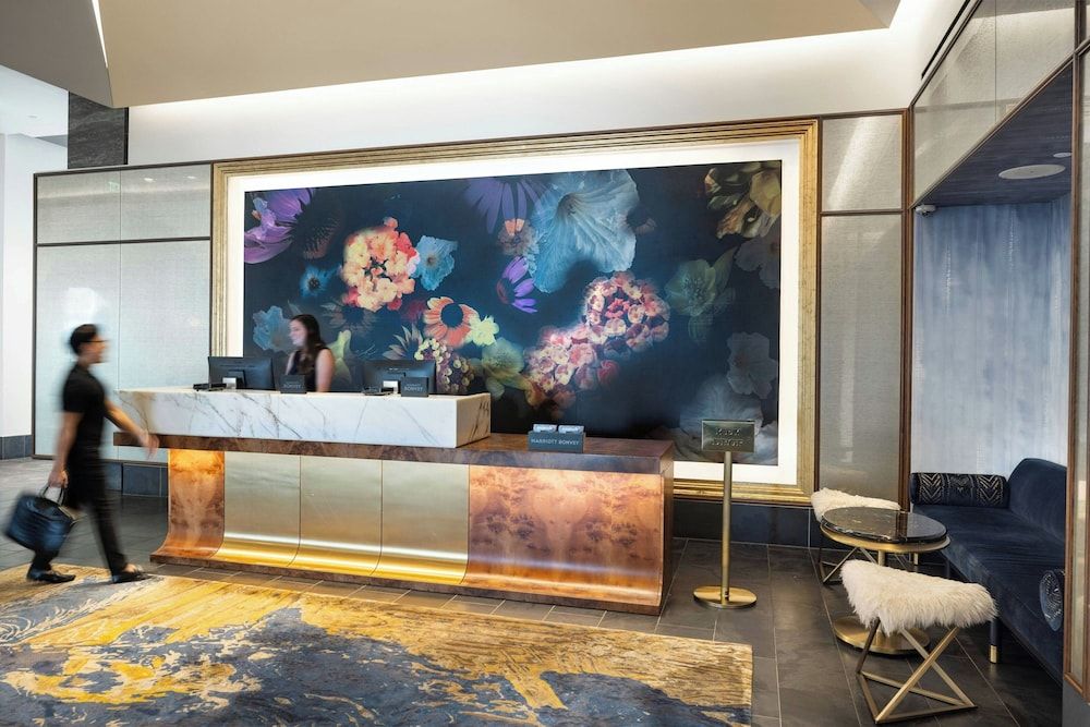 The Laura Hotel, Houston Downtown, Autograph Collection 3