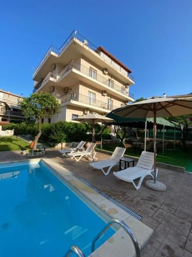 Central Hotel 2