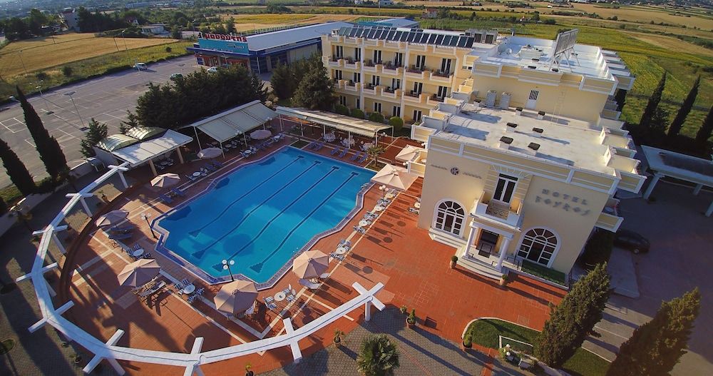 Kouros Hotel 4 étoiles à Dráma