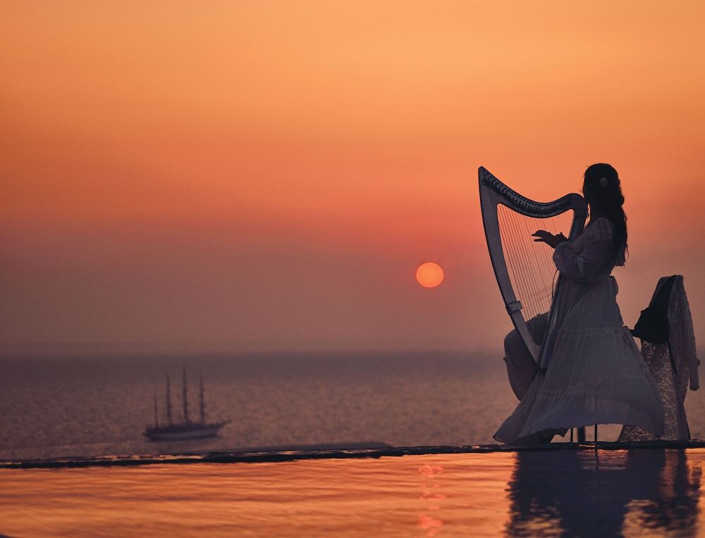 Santo Pure Oia Suites and Villas 1
