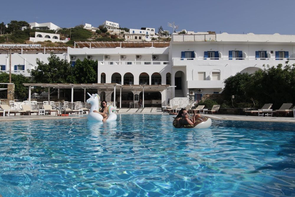 Armadoros 2 étoiles à Ios Chora