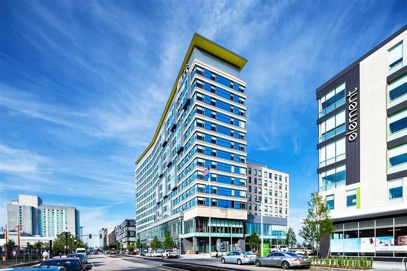 Aloft Boston Seaport 1
