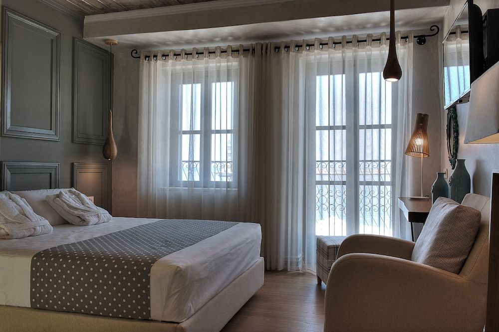 Elia Zampeliou Boutique Hotel 3