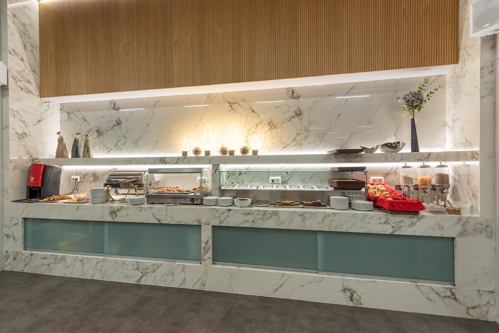 Dionissos 3 estrelas em Larisa