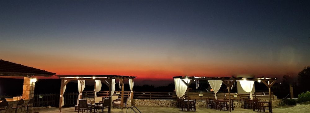 Ataviros Hotel 1