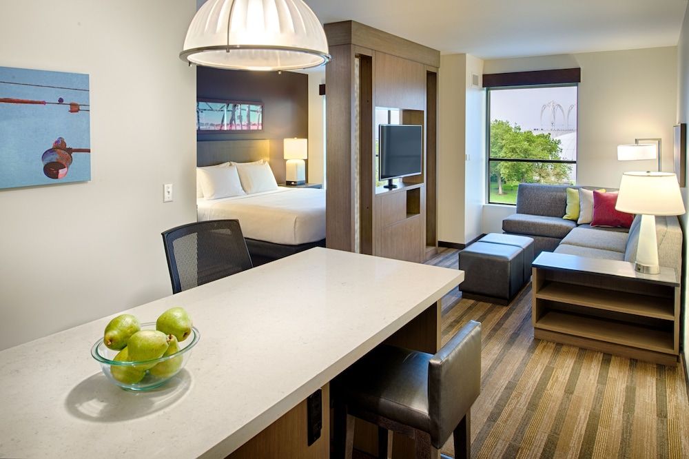 Hyatt House Seattle/Downtown 3