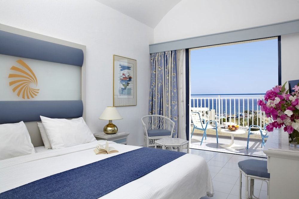 Sunshine Crete Beach 3