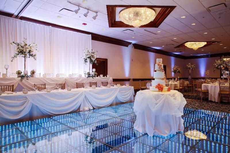 The Drake Oak Brook, Autograph Collection 2