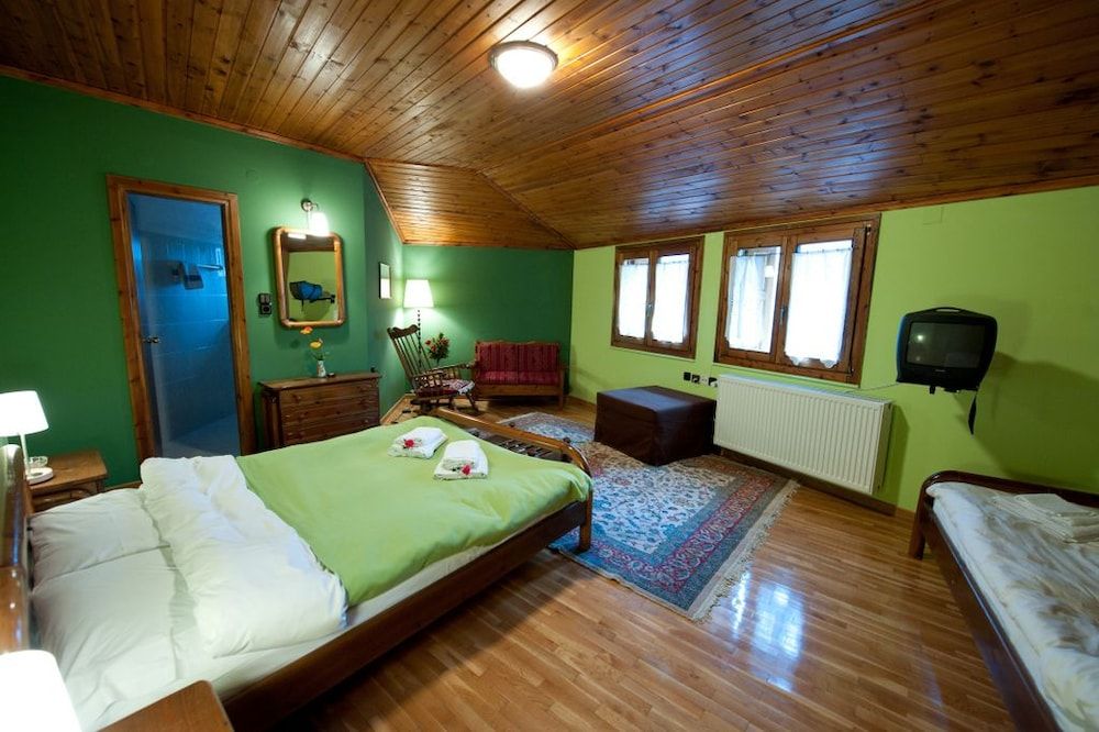 Balconi Tis Agorianis 2 étoiles à Delphes