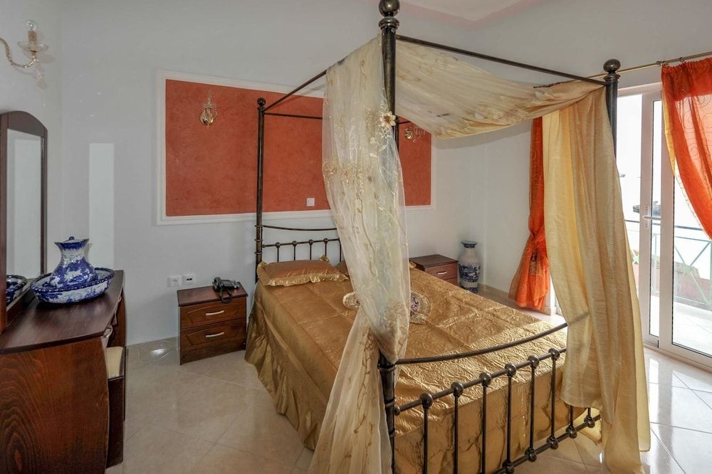 Blue Princess Beach Hotel & Suites 3