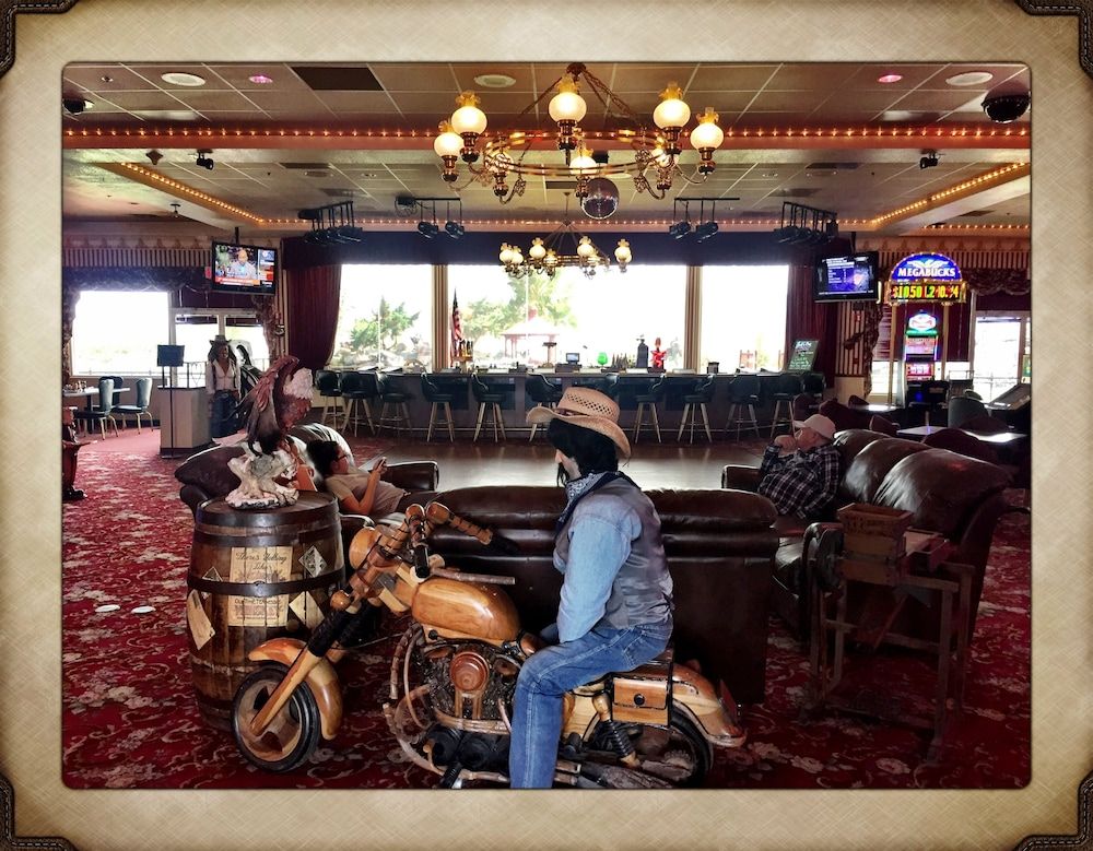 Longstreet Inn & Casino 2