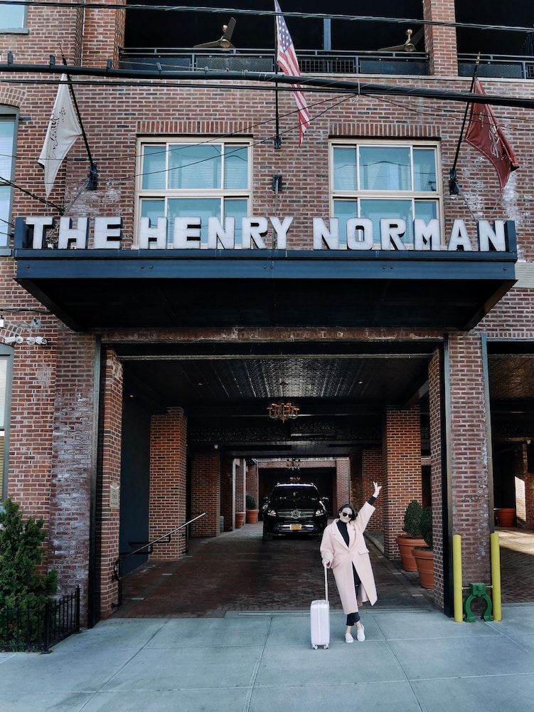 Henry Norman Hotel 1