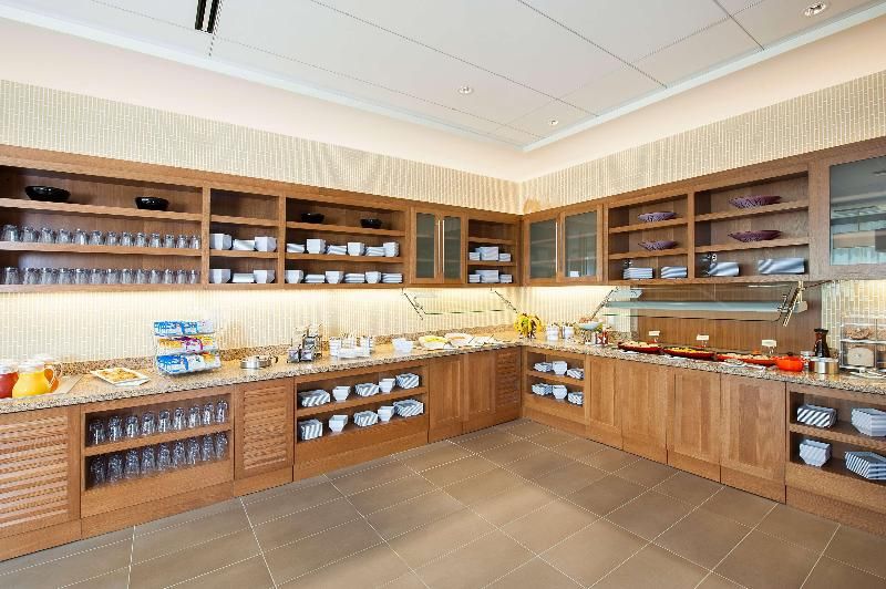 Hyatt Place Champaign/Urbana 1