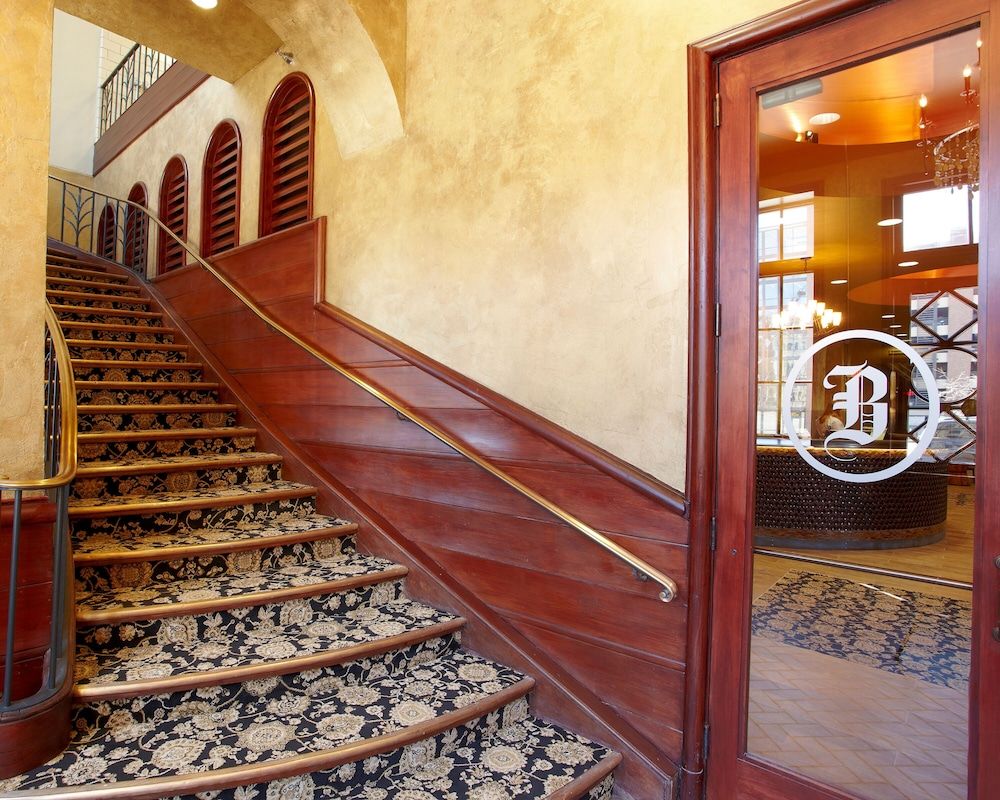 The Brewhouse Inn & Suites 3