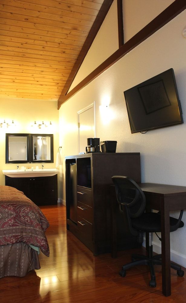 Lombard Plaza Motel 2