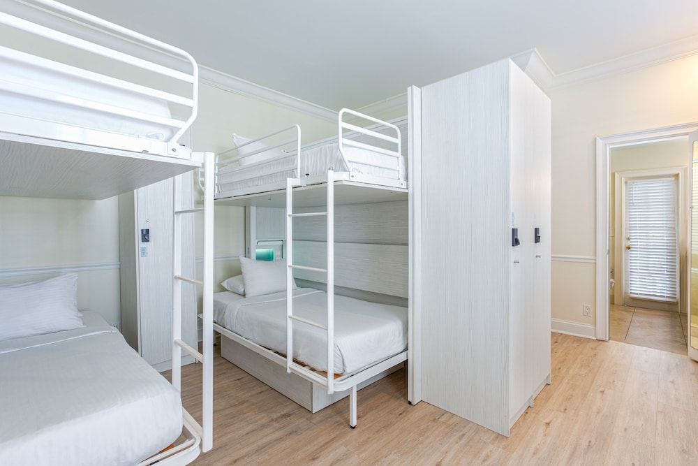 NYAH Key West - Adults Only 3