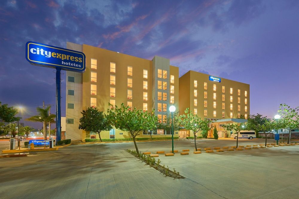 City Express by Marriott Irapuato Norte 1