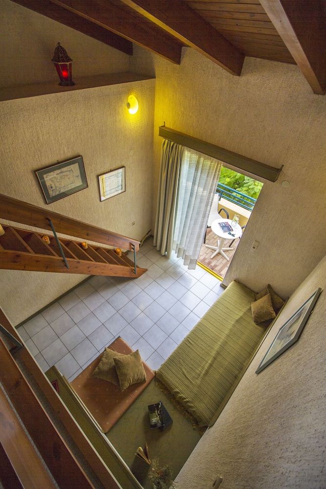 Lycasti Maisonettes 3