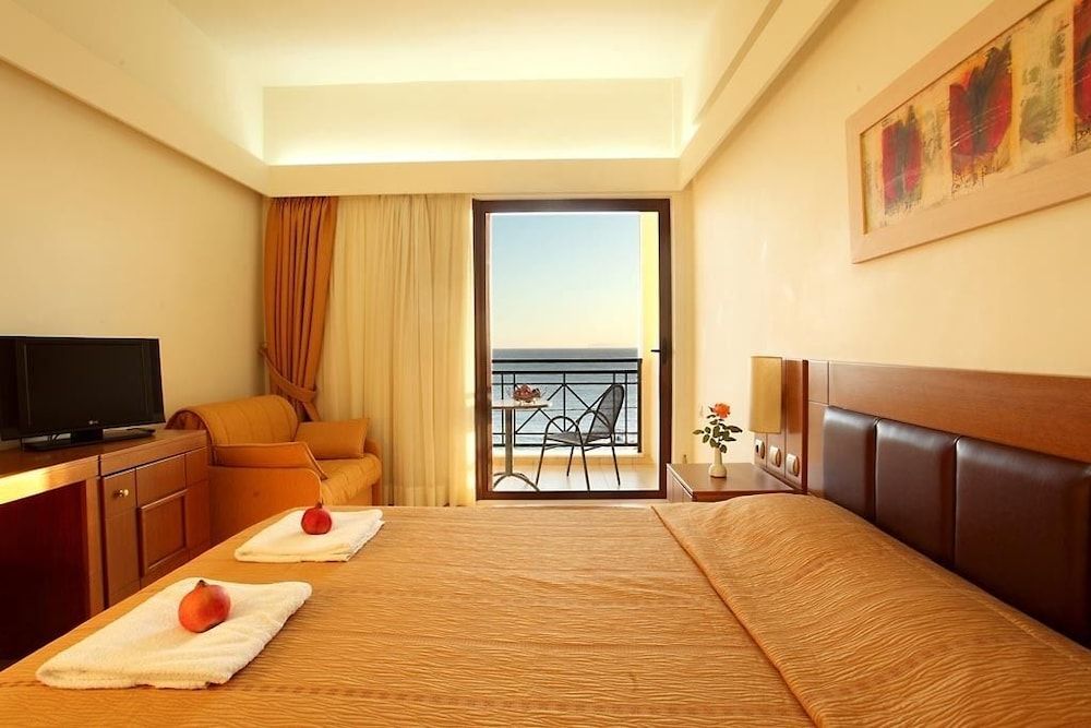 PHEIA, Vriniotis Resorts 3