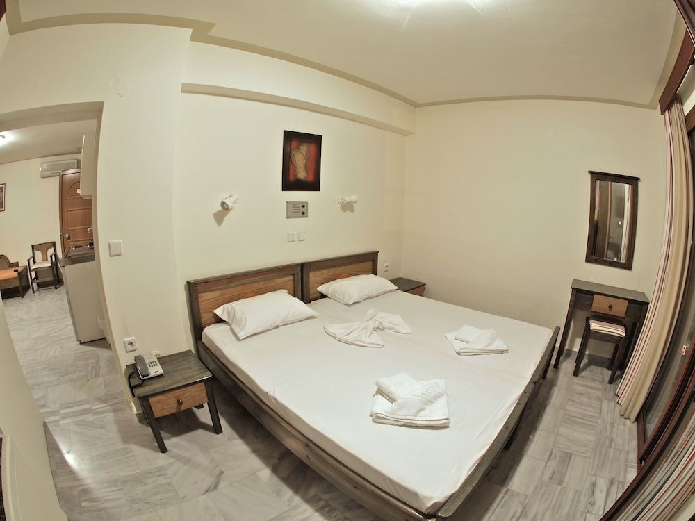 Alexandros M. Studios and Apartments 3