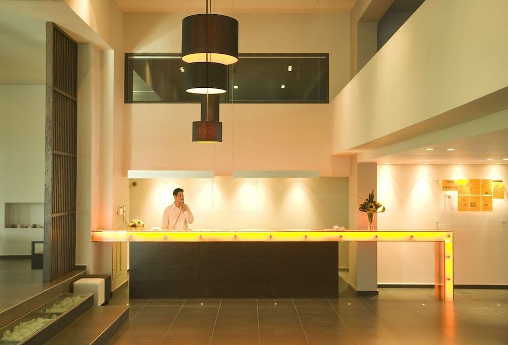 Long Beach Hotel & Resort 3