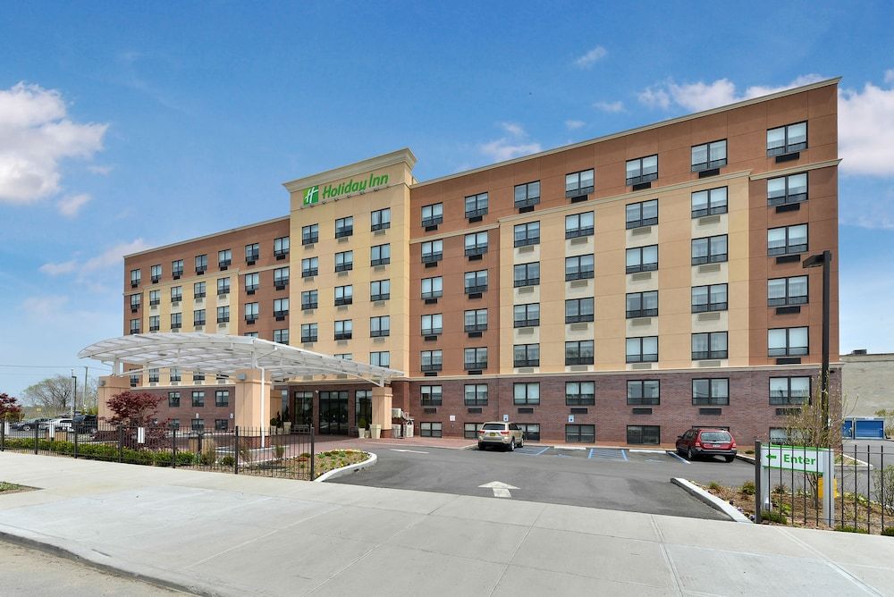 Holiday Inn New York JFK Airport Area, an IHG Hotel 1