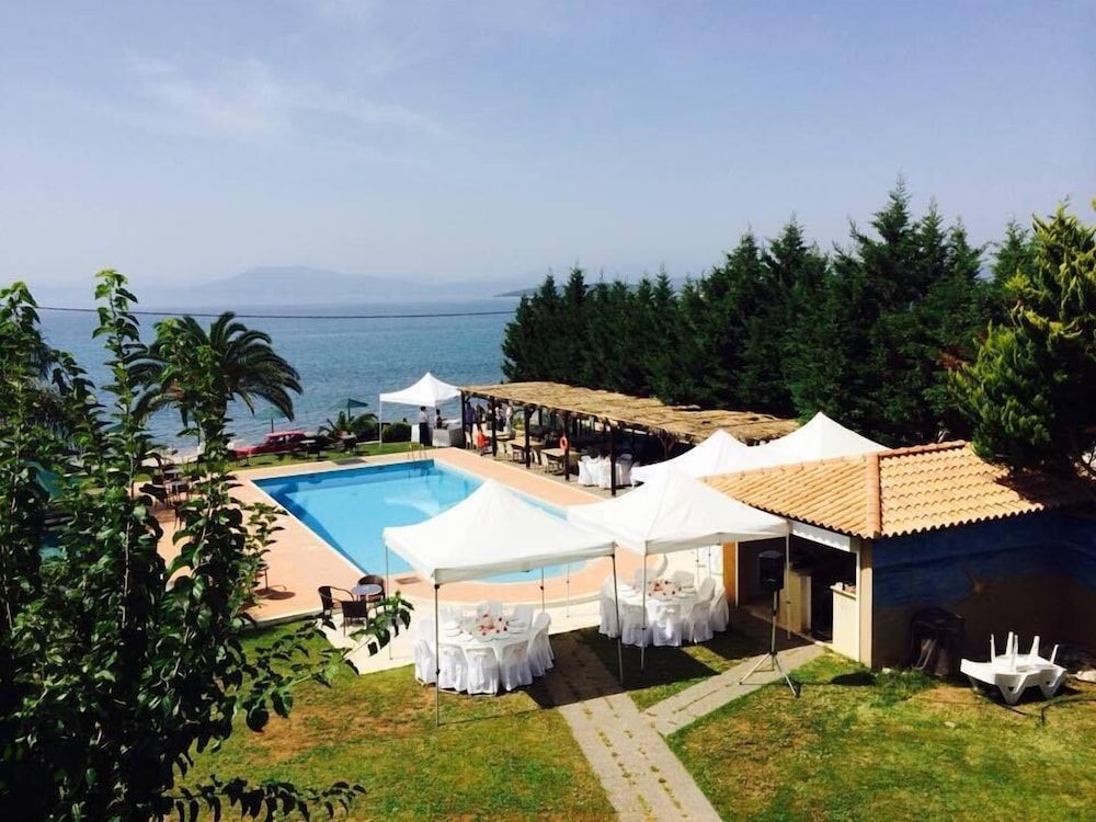 Iria Beach Hotel 1