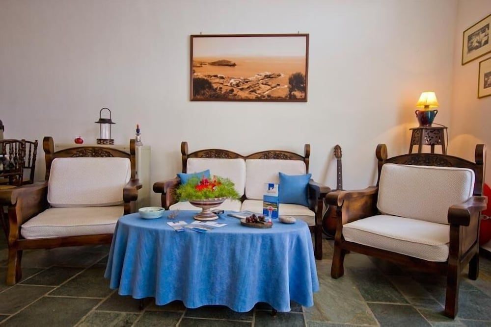 Rooms & Apartments Archontou 2