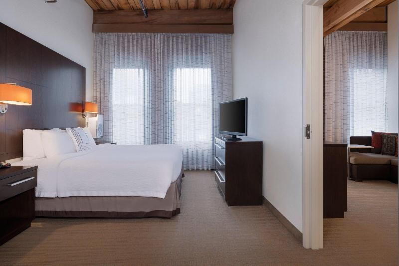 Residence Inn by Marriott Boston Downtown/Seaport 2